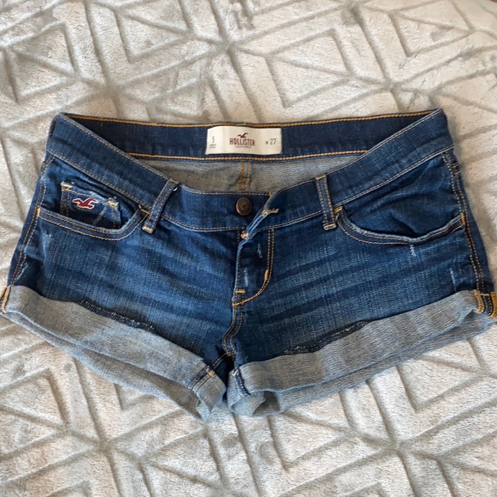Hollister jean shorts, size 5